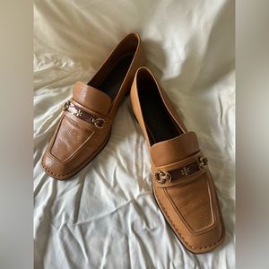 Tory Burch Perrine Loafers in Caramel Corn 7.5A